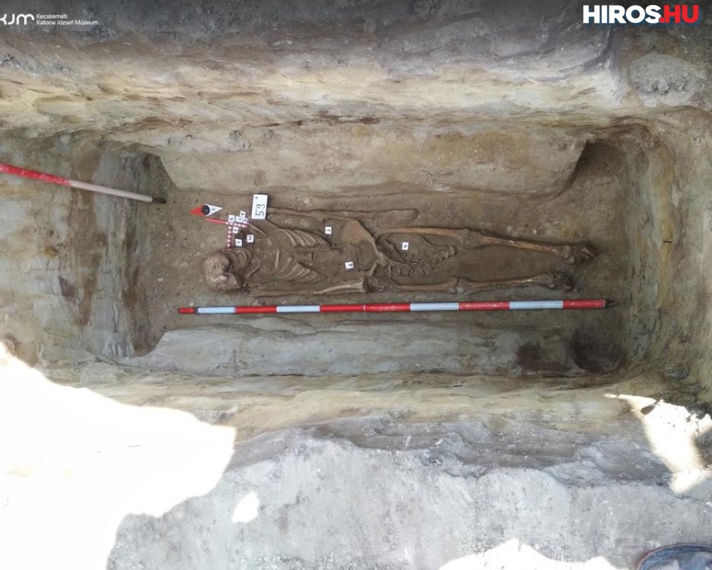 VII. századi, háborítatlan sírra bukkantak a régészek - VIDEÓVAL