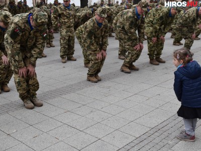 230 katona is részt vett az Autizmus Világnapja alkalmából szervezett futáson 