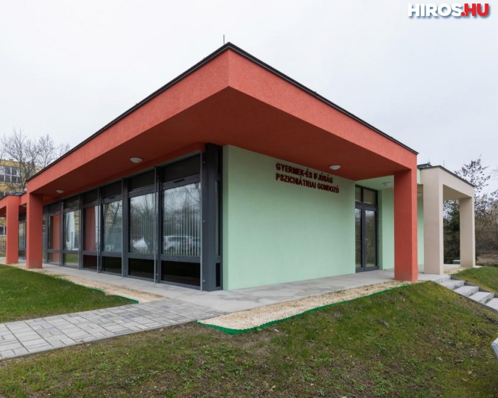 300 millió forintból épült meg a Bács-Kiskun Megyei Oktatókórház gyermekpszichiátriai gondozója