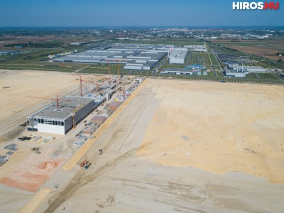 Így halad az új Mercedes-gyár építése
