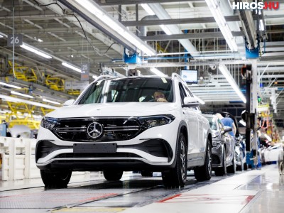 Kiegészítő juttatást kapnak a Mercedes-gyár dolgozói