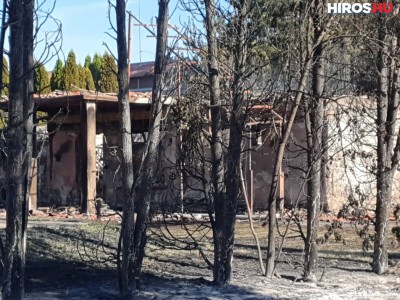Soltszentimrei tűz: holttestet találtak a leégett tanyában - VIDEÓVAL