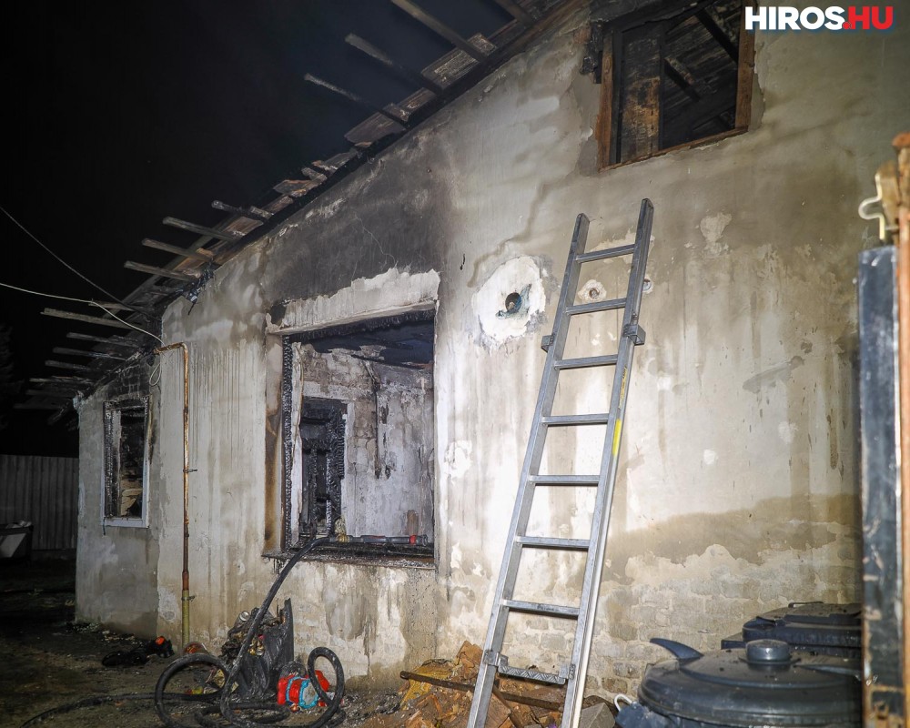 Teljesen kiégett egy család otthona Kiskunhalason