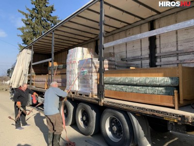 Kecskeméti cégek összefogása töltötte meg az ukrán határra küldött kamiont