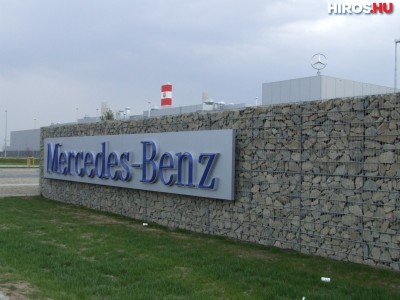 A Mercedes eladásai 34,5 százalékkal bővültek tavaly Magyarországon
