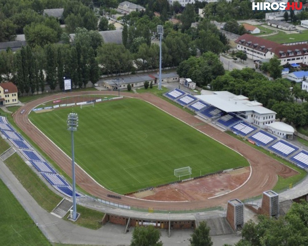 Folyamatos a Széktói Stadion modernizációja
