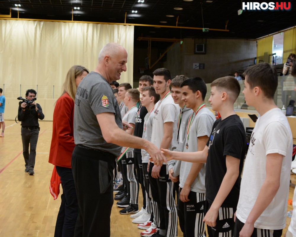 Színvonalas nemzetközi MVM U16-os tornát rendezett a Mercedes Kosárlabda Akadémia