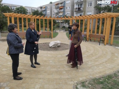 Elkészült fejlesztéseket mutattak be a Széchenyivárosban
