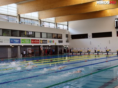 Országos úszóbajnokságot tartottak Kecskeméten a rendőrök