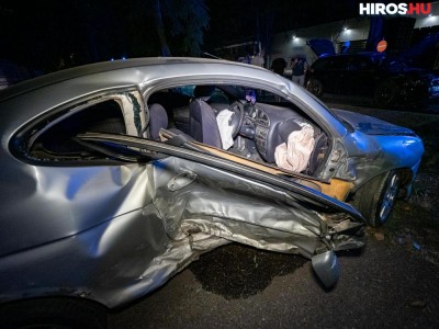 Audi elé kanyarodott a Ford, négyen megsérültek