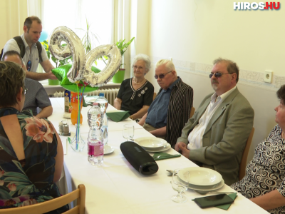 90 éves tagtársát köszöntötte a Magyar Vakok és Gyengénlátók Bács-Kiskun Megyei Egyesülete