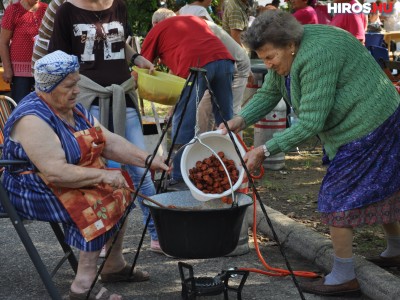 Lecsófesztivállal búcsúztatták a nyarat a nyugdíjasok