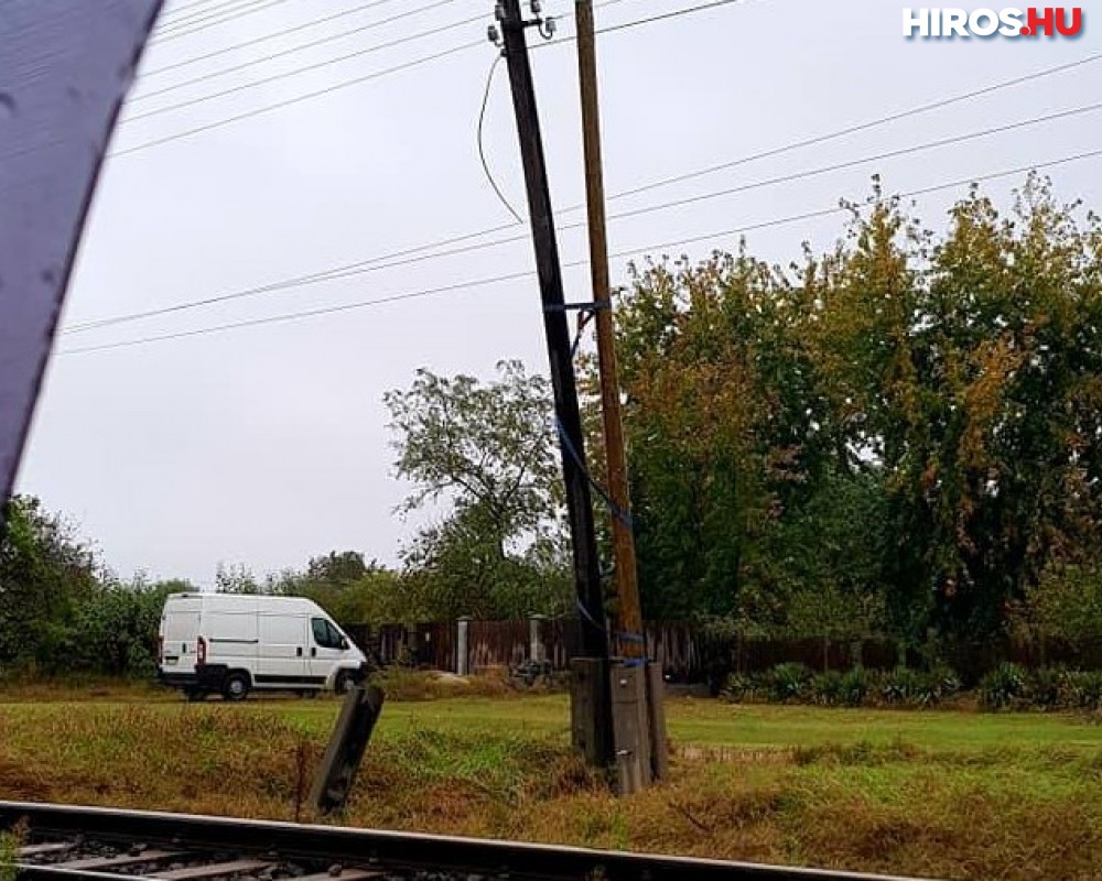 Meglepő módon rögzített villanyoszlopot találtunk