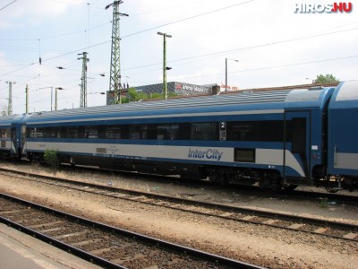 Meghibásodott biztosíték miatt késnek a vonatok a Budapest-Cegléd vonalon