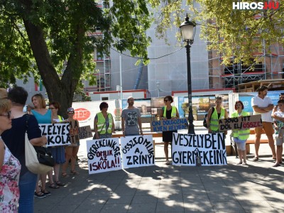 Zrínyis-ügy – Tüntetés a Kossuth szobornál