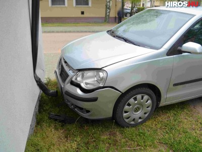 Balesetet okozott, de segítségnyújtás nélkül elhajtott