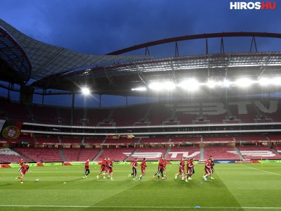 Lisszabon, 2017. március 24. A Portugália elleni világbajnoki selejtező mérkőzésre készülő magyar válogatott játékosai edzenek a lisszaboni Fény Stadionban 2017. március 24-én. A mérkőzés március 25-én lesz. MTI Fotó: Illyés Tibor