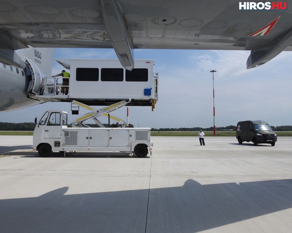 Első bevetésen az Airbus A319: beteg katonát hozott haza Afganisztánból a Magyar Honvédség szállító repülőgépe - Videóval