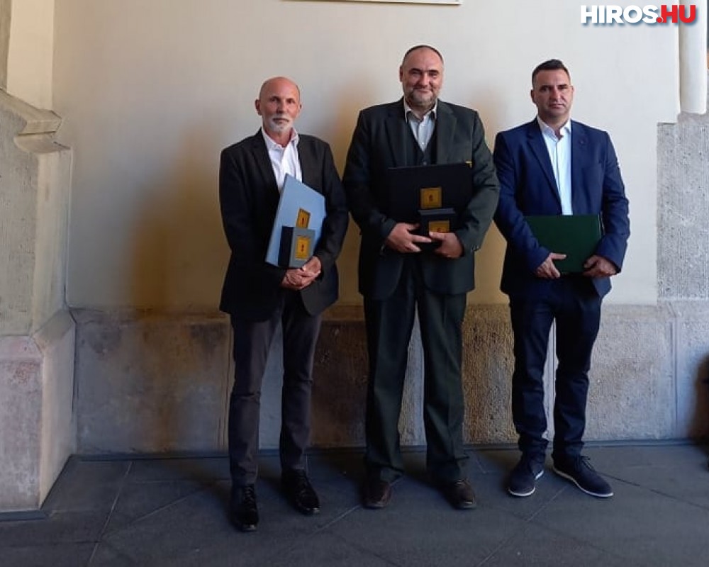 Miniszteri kitüntetéseket vettek át a Kiskunsági Nemzeti Park Igazgatóság munkatársai