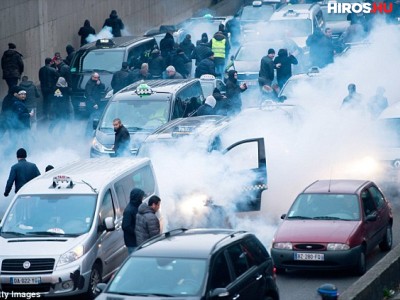 Uber-taxi háború Franciaországban