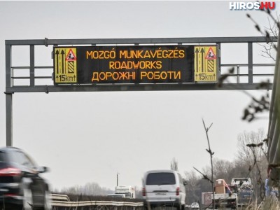 Ukrán nyelvű információk a gyorsforgalmi utakon 