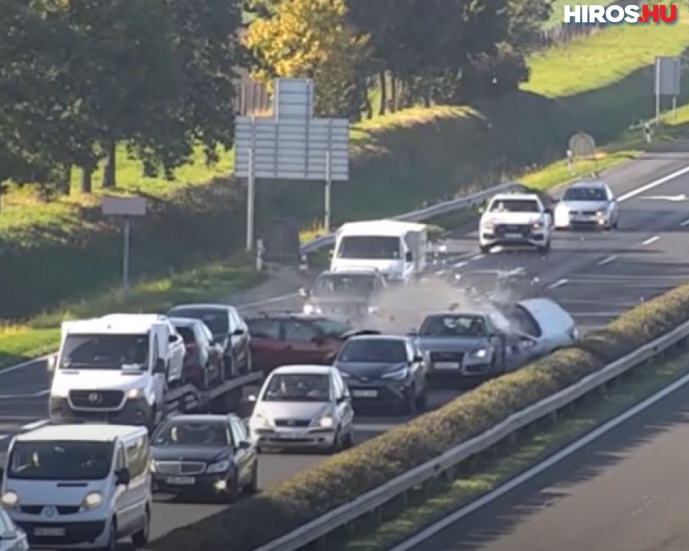 Fékezés nélkül csapódott a kocsisorba az M1-en - videóval