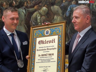 Dr. Benkő Tibor honvédelmi miniszter kapta a Kiskunhalas Díszpolgára kitüntető címet