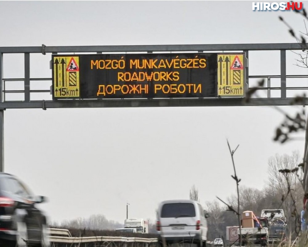 Ukrán nyelvű információk a gyorsforgalmi utakon 