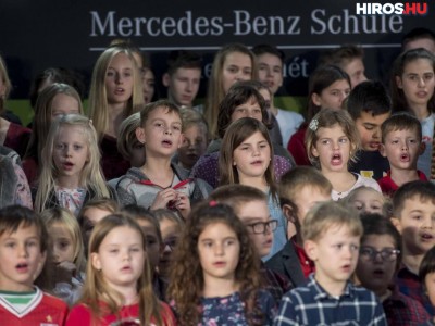 Megújult a Mercedes-Benz Iskola