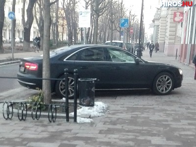 Suttyósofőr: parkolás a Rákóczi úton