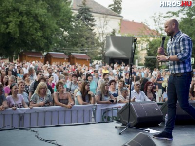 Kocsis Tibor koncertezett  a Barackpálinka és Borfesztiválon