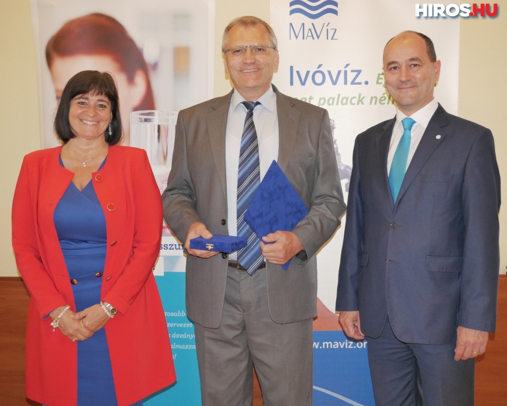 A belügyminiszter kitüntetését vette át Sütő Vilmos