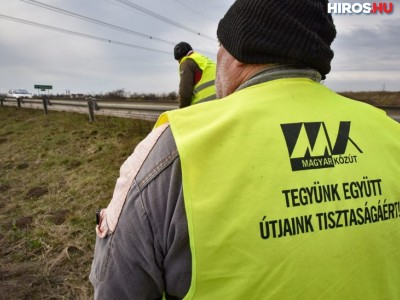 Az utak menti illegális szemét felszámolására fókuszál a héten a Magyar Közút