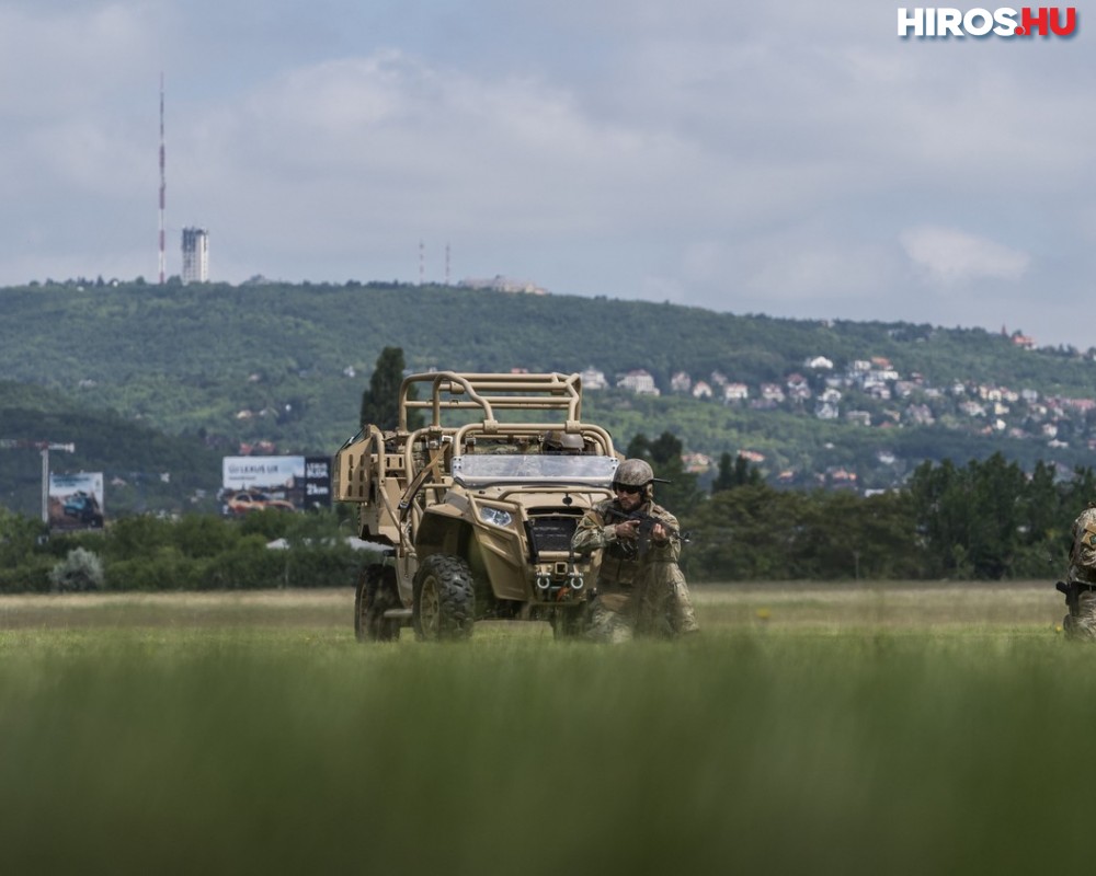 Katonai járművek lepik el Magyarország útjait