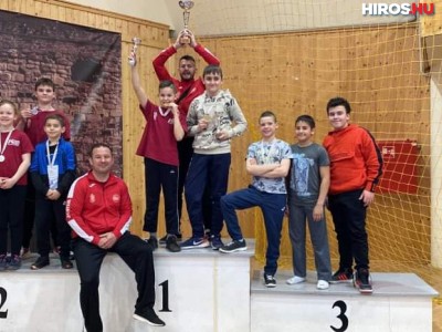 Kecskeméti csapatarany a kötöttfogású területi diák magyar bajnokságon