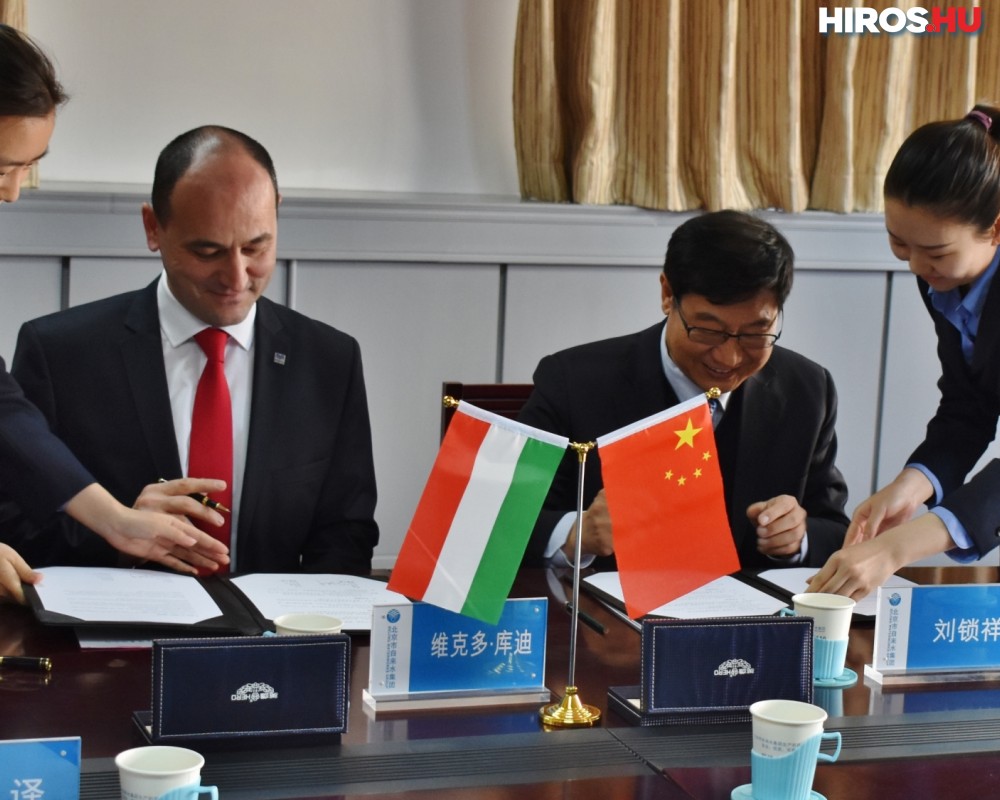Együttműködési megállapodás a Pekingi Vízmű és a MaVíz között