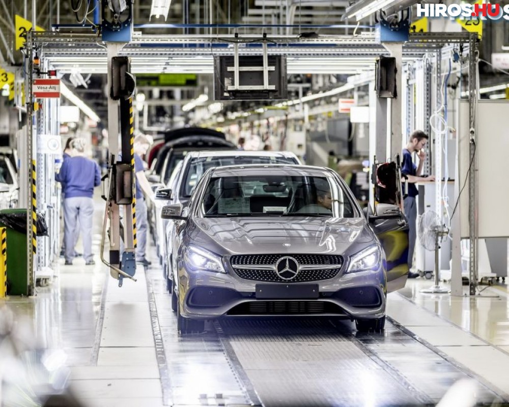 Orbán: a Mercedes-gyár a Magyarországba vetett bizalom szimbóluma