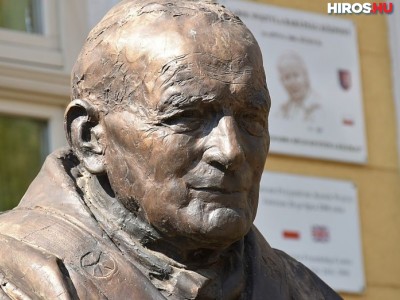 A Wojtyla Ház Szent II. János Pál pápa születésének 100. évfordulójára emlékezik