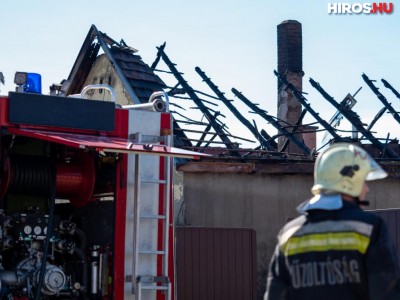 Leégett a ház: Mindene odaveszett a 75 éves asszonynak