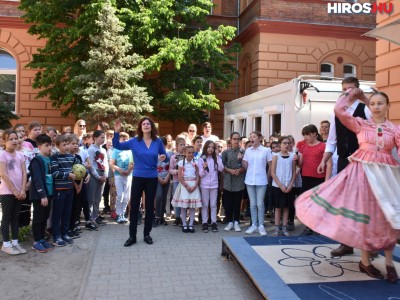 A nemzeti összetartozás napját ünnepelték a Szent Imre iskolában - Videóval