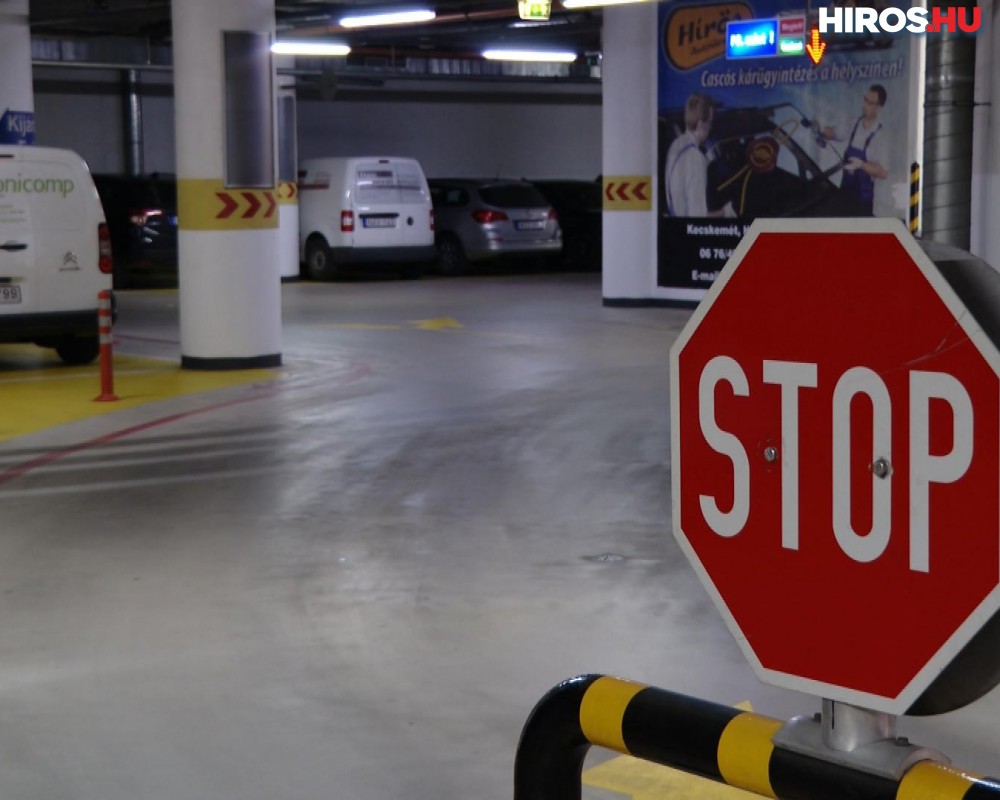 Ingyenes parkolás a mélygarázsokban, parkolóházakban - videóval