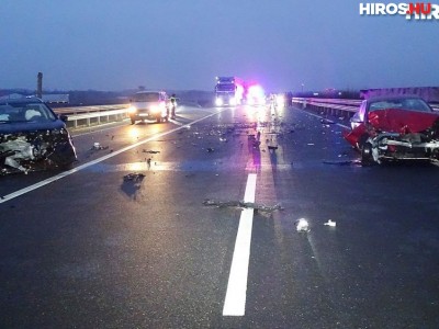 Halálos balesetet okozott az autópálya felhajtónál tolató idős sofőr