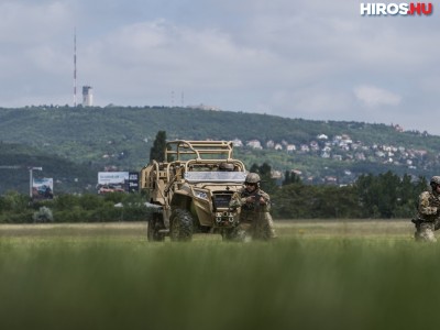 Katonai járművek lepik el Magyarország útjait