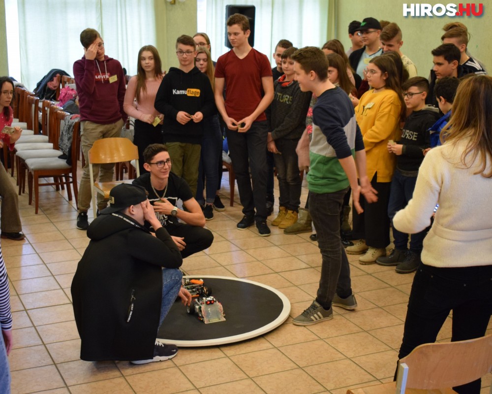 Robotépítő diákok nemzetközi találkozóját tartják Kecskeméten